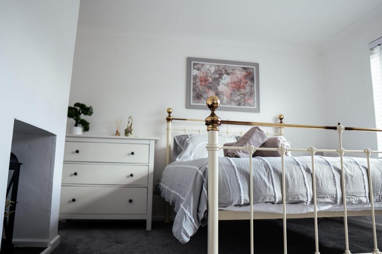 Large 4 Bedroomproperty Driveway And 3 Bathrooms Burton Latimer Exteriér fotografie